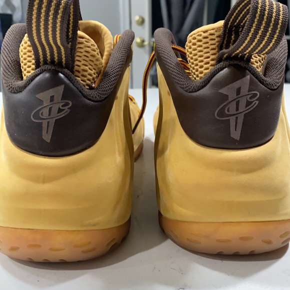 Men’s Nike Wheat Foamposit sneakers - Picture 6 of 6
